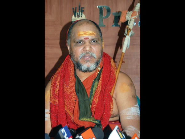 Swaroopananda makes another controversial statement Swaroopananda makes another controversial statement