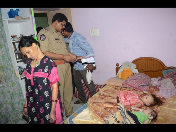పిల్లలను చంపి, తల్లి ఆత్మహత్య