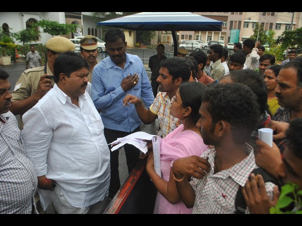 T government justice to dental PG student Praveena Naik
