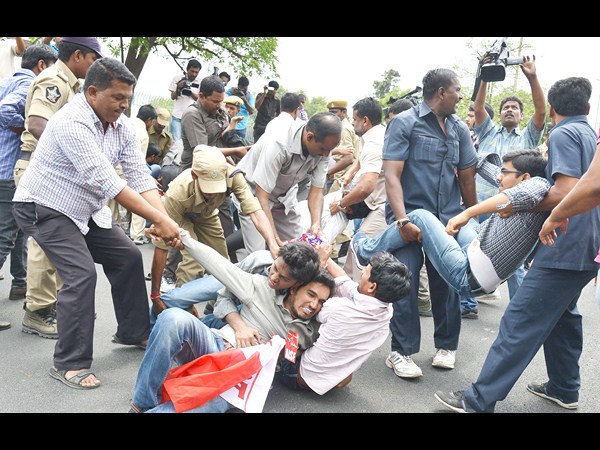సచివాలయ ముట్టడి
