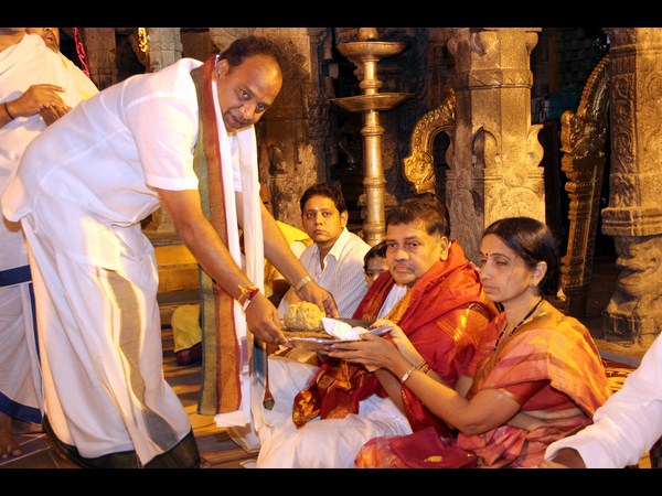 శ్రీవారి సేవలో..