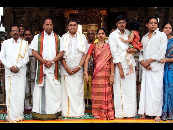 శ్రీవారి సేవలో..