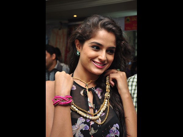 అస్మితా సూద్