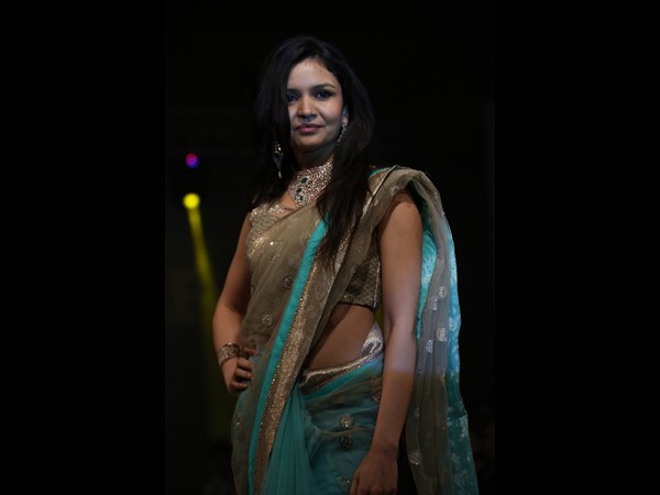 ర్యాంప్పై ఇలా... ర్యాంప్పై ఇలా...