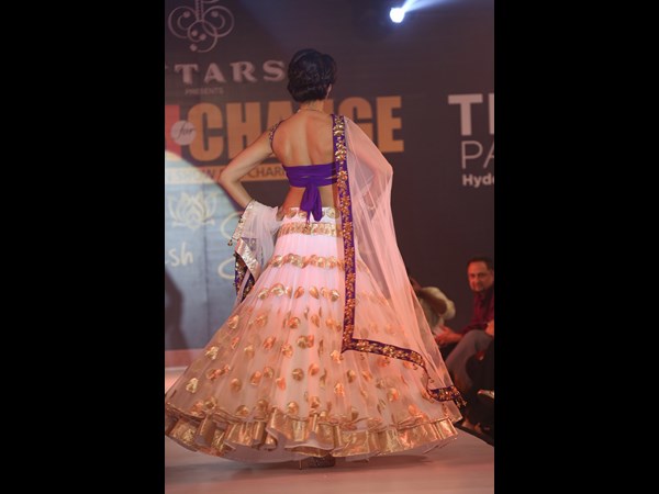 ఇలా కూడా... ఇలా కూడా...