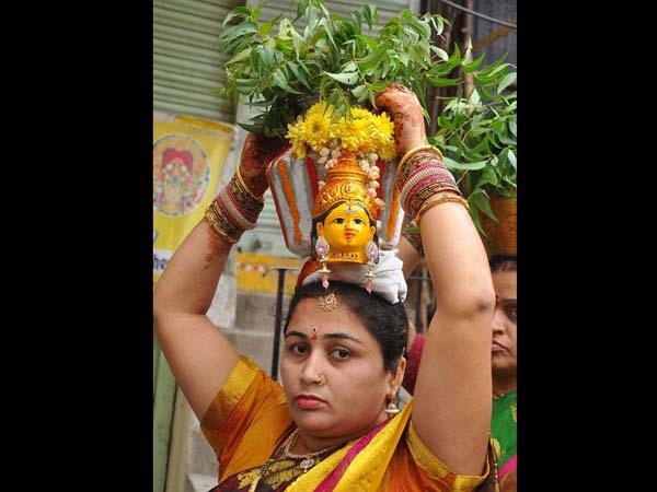 బోనాలు బోనాలు