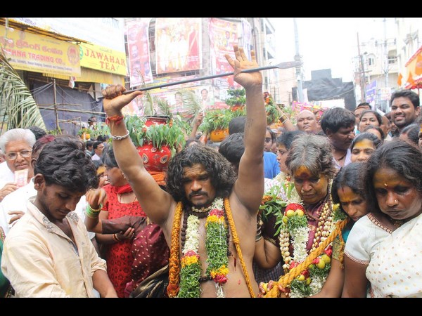 ప్రశ్నలకు సమాధానాలు