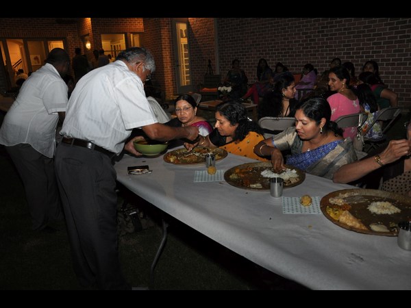 వెన్నెల్లో విందు