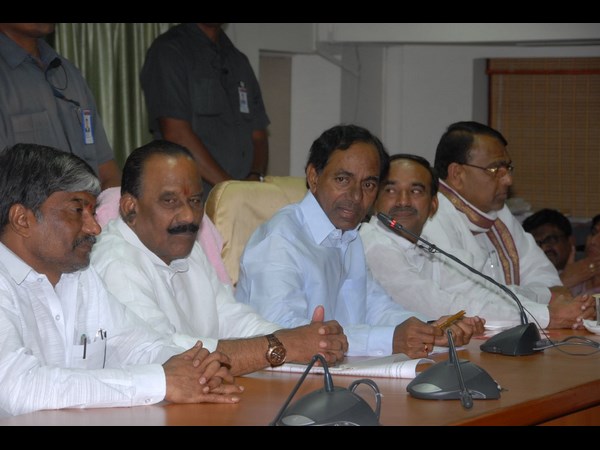  ముఖ్యమంత్రి కేసీఆర్