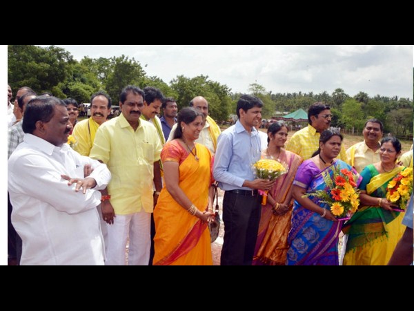 ఎంపీలు, ఎమ్మెల్యేలు
