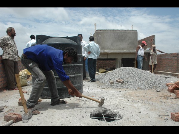 కూల్చివేతలు