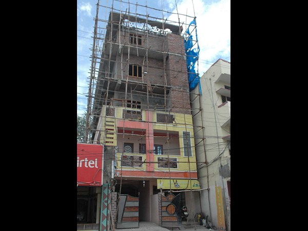 కూల్చివేతలు