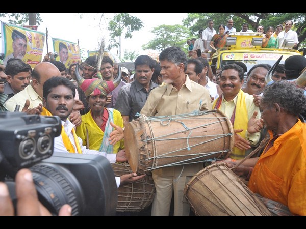 ఇలా దరువేశారు..