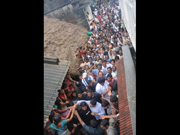 గీత పార్టీ మారరు...