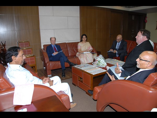 అమెరికా ప్రతినిధి బృందంతో కెసిఆర్