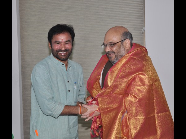 కిషన్ రెడ్డితో అమిత్ షా