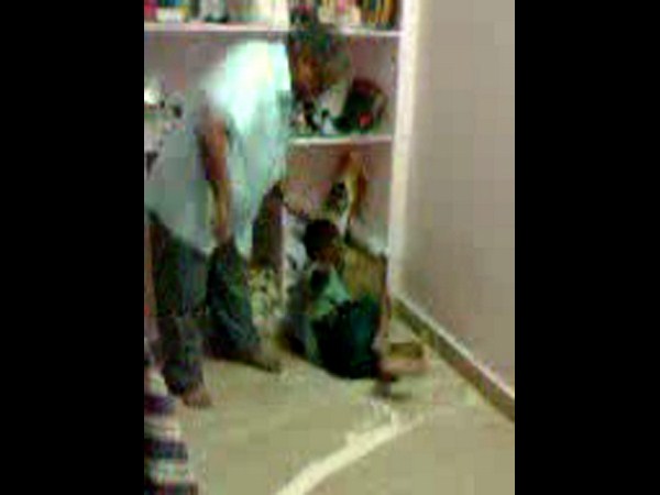 గుడ్డి కరస్పాండెంట్ ఇలా