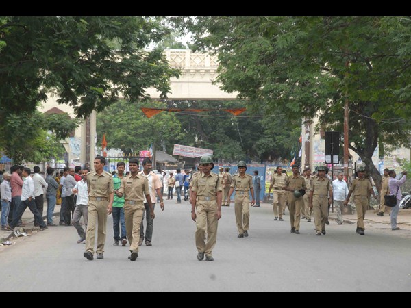 క్రమబద్దీకరణ వివాదం