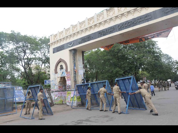 క్రమబద్దీకరణ వివాదం