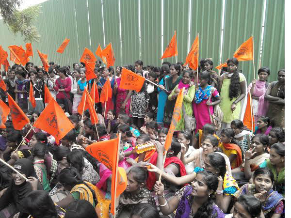 ఎవరినీ తోయలేదు..