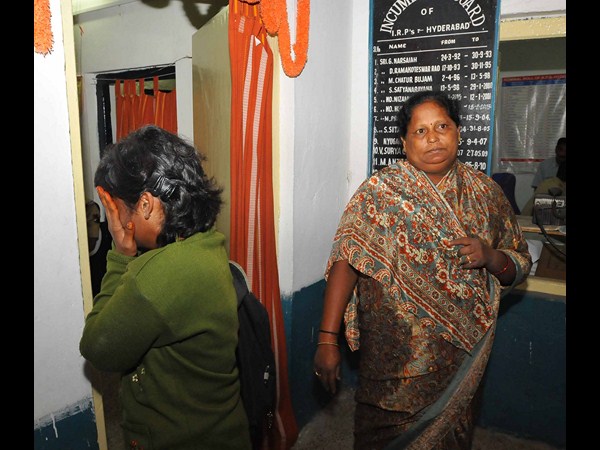 టీసీపై దాడి