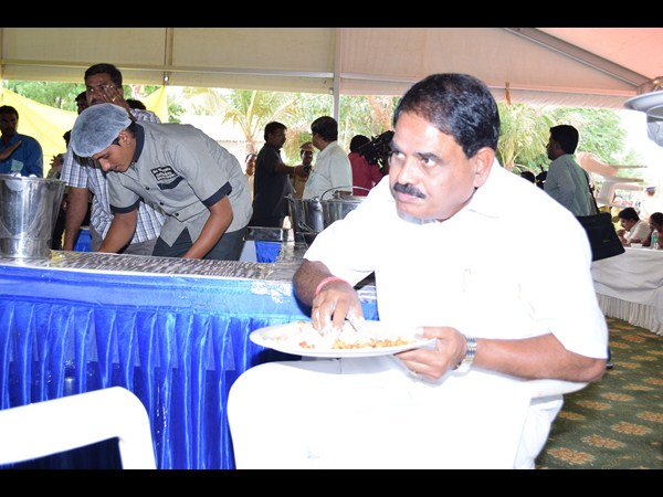సహపంక్తి భోజనం