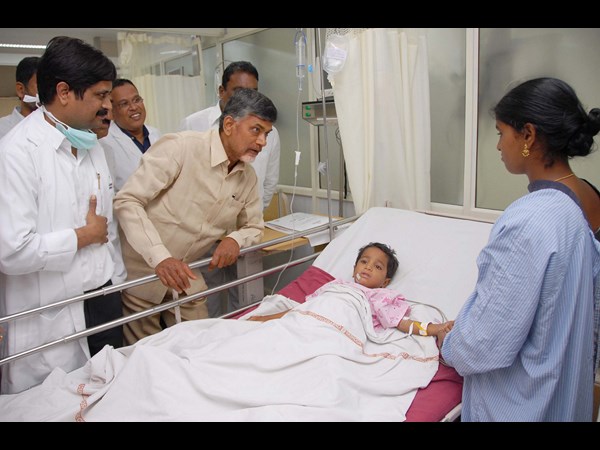 బాబు పరామర్శ