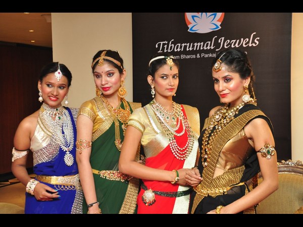 ఫ్యాషన్ యాత్ర ఫ్యాషన్ యాత్ర