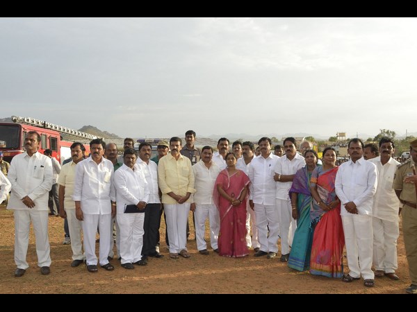 రైతు సదస్సులో బాబు