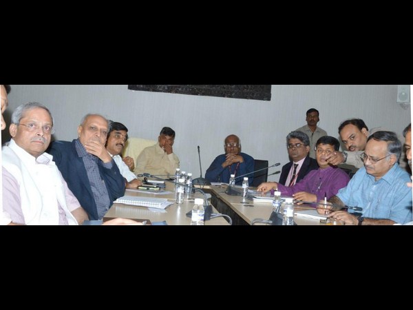 చంద్రబాబుతో