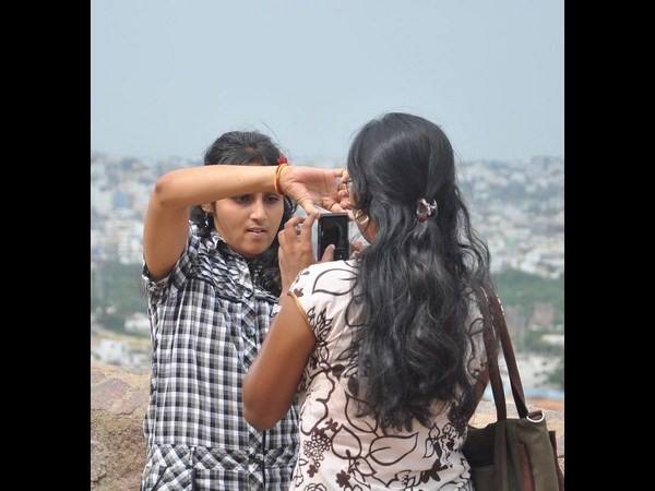 క్లిక్ క్లిక్ క్లిక్ క్లిక్