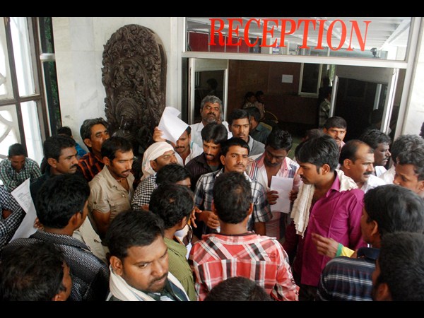 టి, ఏపివాసులు