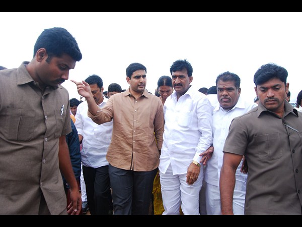 నారా లోకేష్ ఇలా..