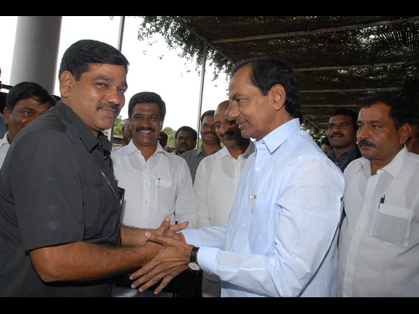 కెసిఆర్