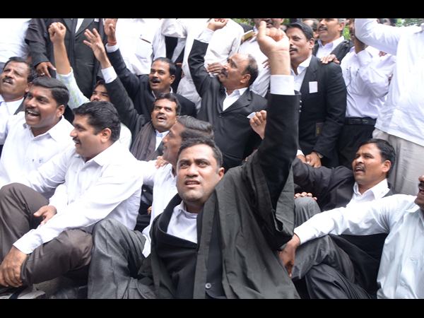 న్యాయవాదుల ఐకాస