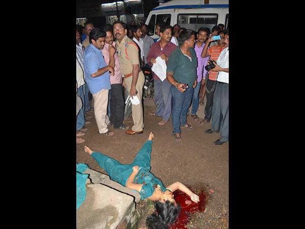  యువతి ఆత్మహత్య