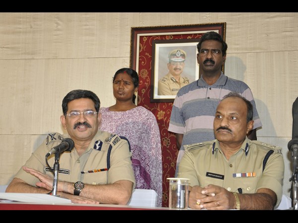మావోయిస్టు దంపతులు