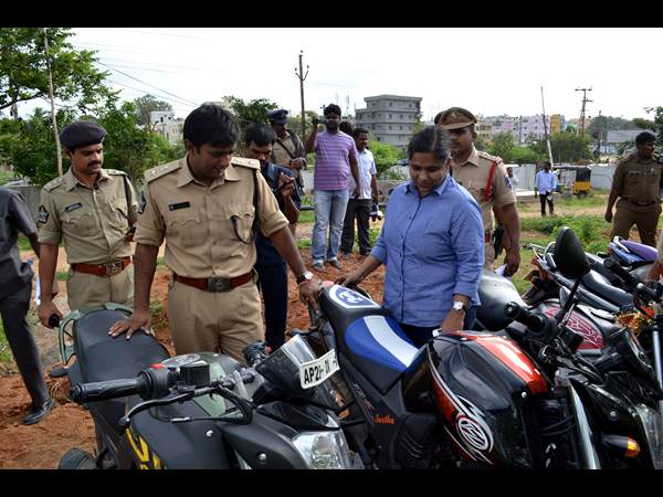 తనిఖీలు