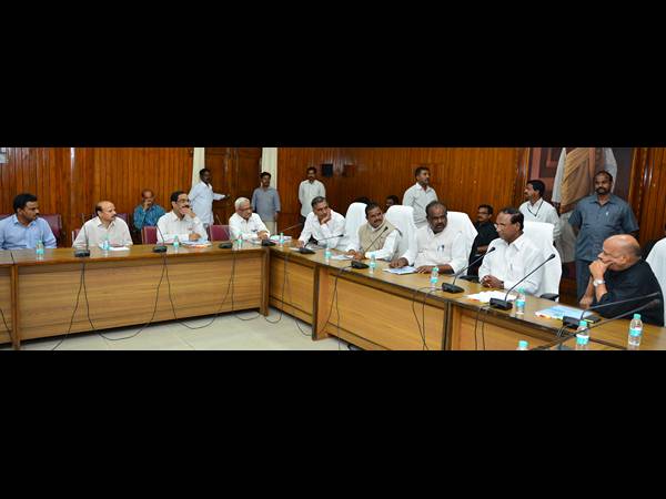  స్పీకర్లు