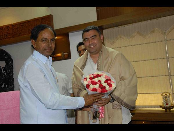 కేసీఆర్, గోపీచంద్