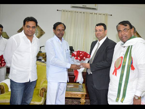  కేసీఆర్, మిస్త్రీ