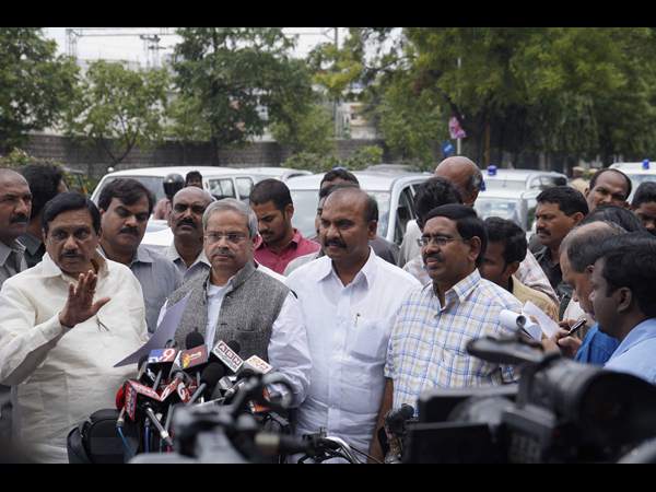 ఏపి మంత్రులు
