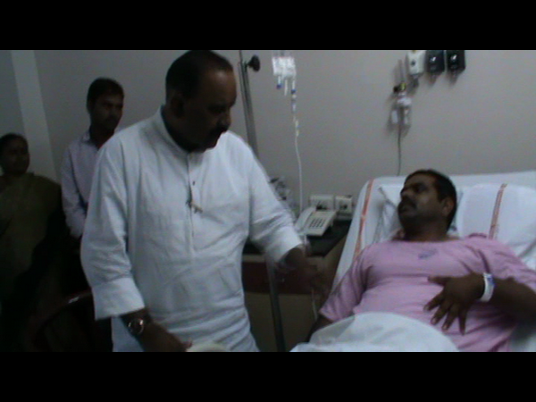 నాయిని పరామర్శ