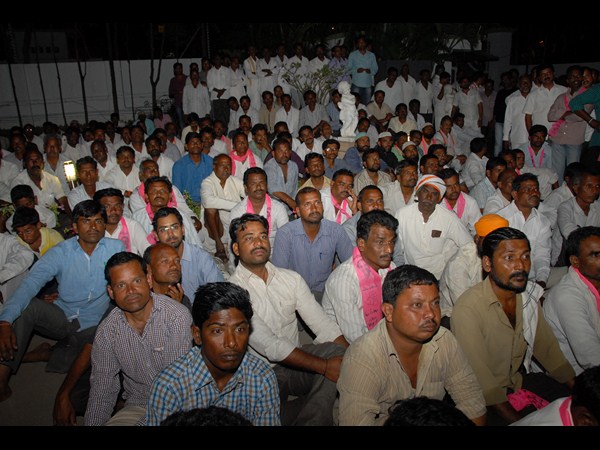 టిఆర్ఎస్‌లో చేరిక