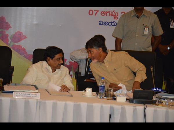 చంద్రబాబు, కేఈ