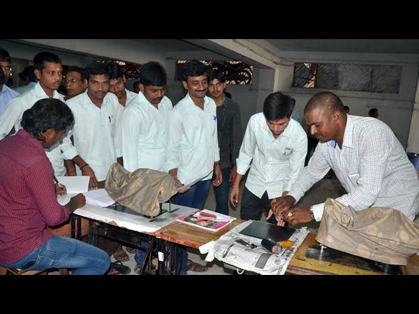 చందన బ్రదర్స్‌లో చోరీ