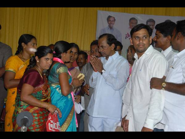 కెసిఆర్