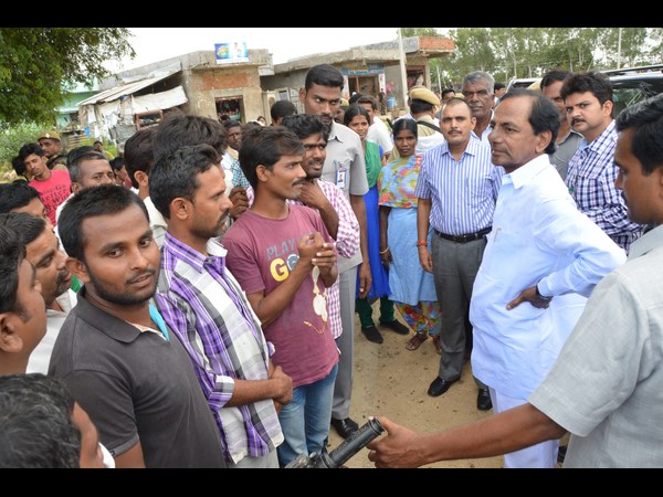 భూముల సేకరణ వేగవంతం