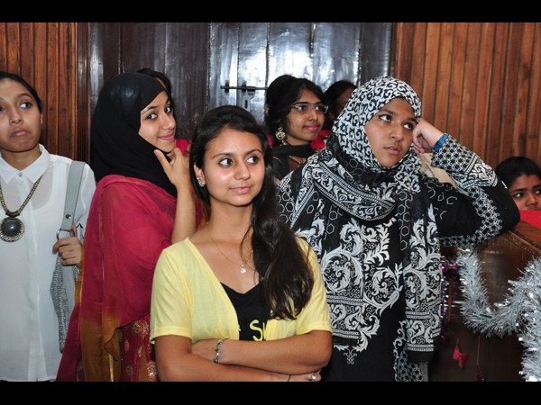 కాలేజ్ డే కాలేజ్ డే