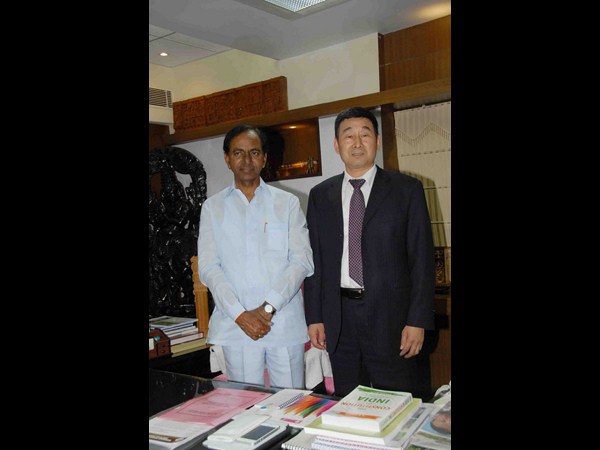  కేసీఆర్‌తో చైనా ప్రతినిధులు